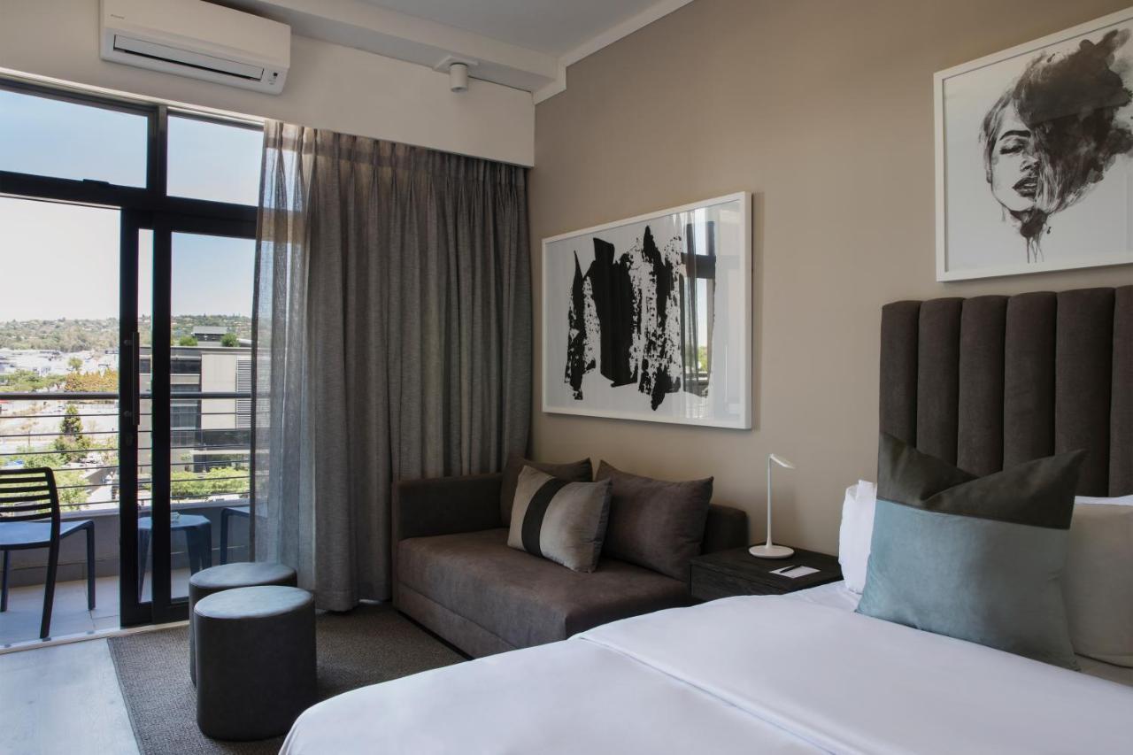 Hotel The Capital Menlyn Maine Trilogy